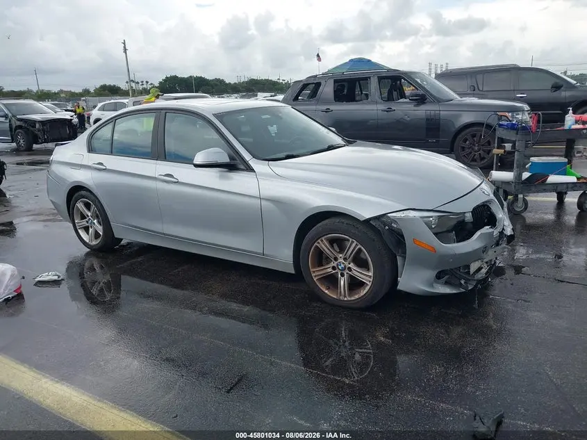 BMW 328I xDrive 2015