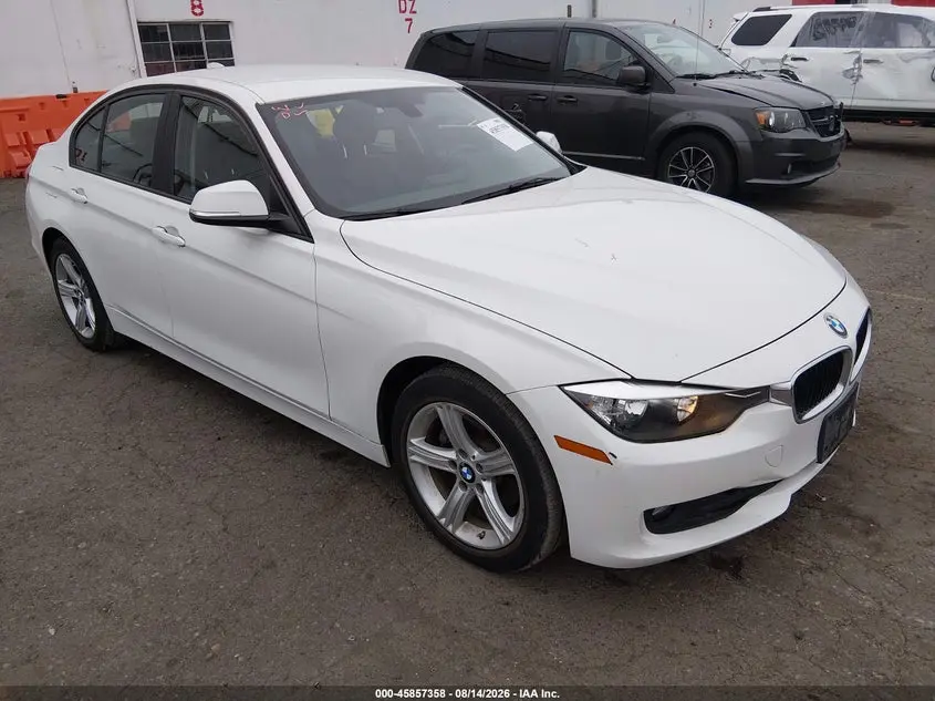 BMW 320I xDrive 2015