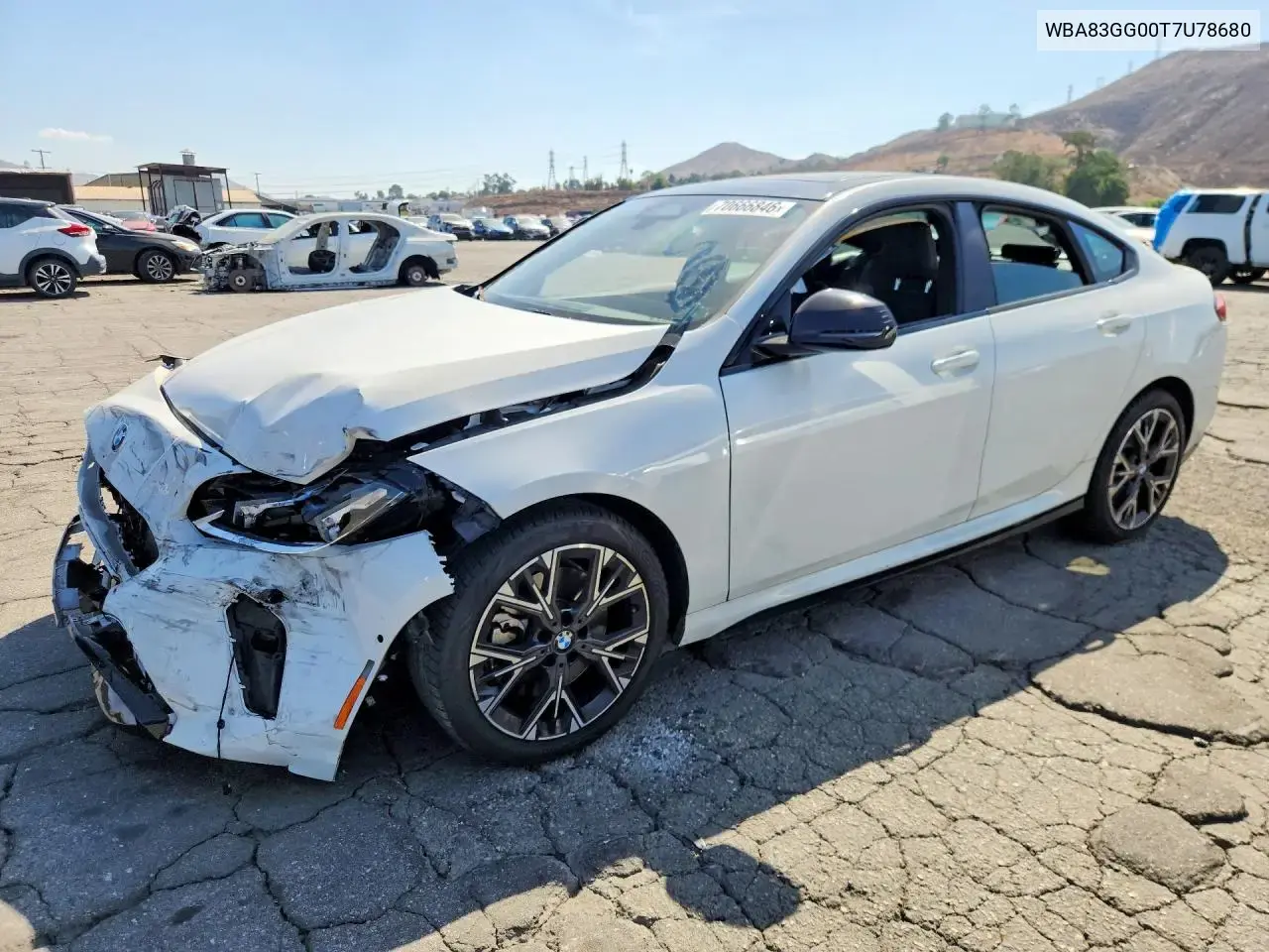 BMW 228 2026