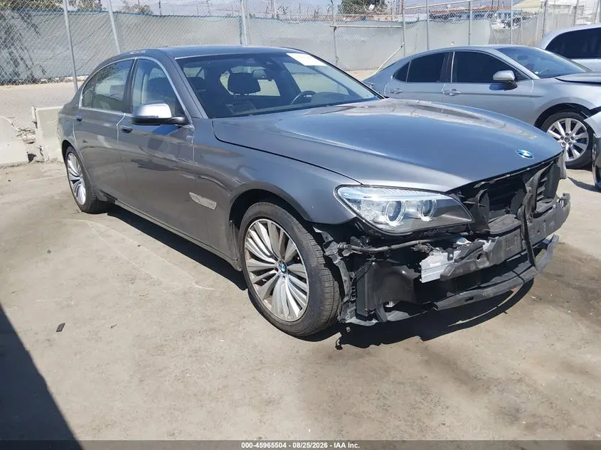 BMW 740Li 2015