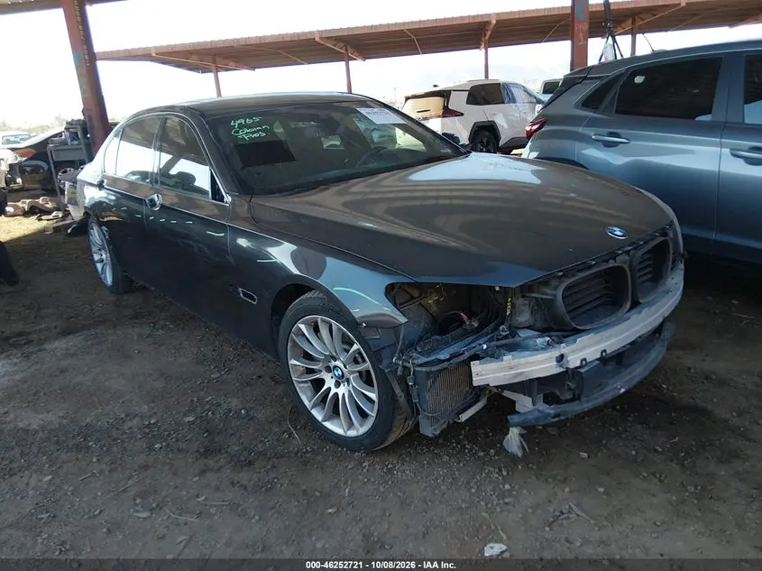 BMW 750Li 2015