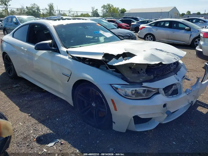 BMW M4 2015