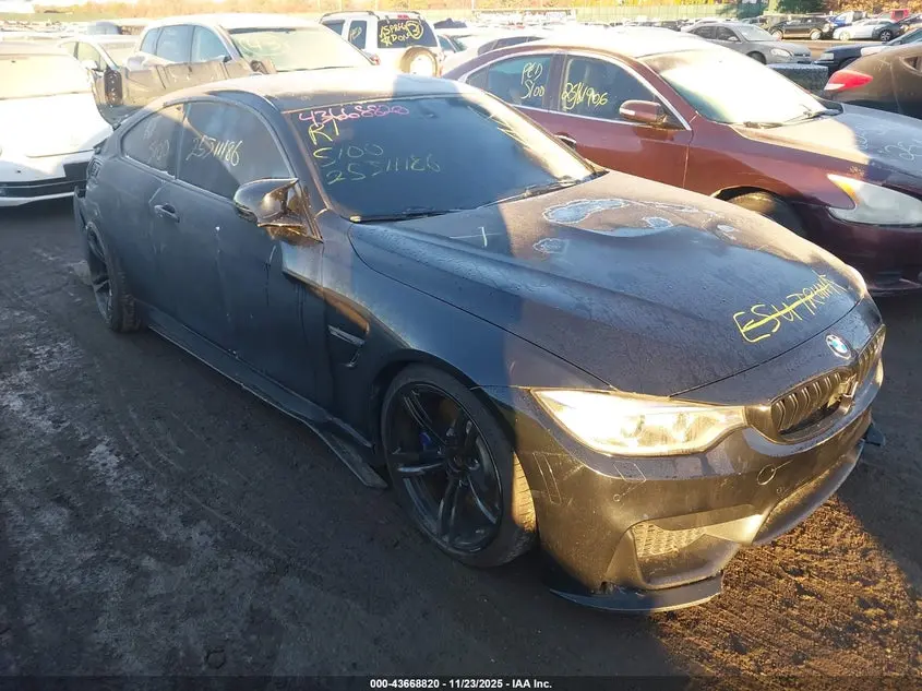 BMW M4 2016