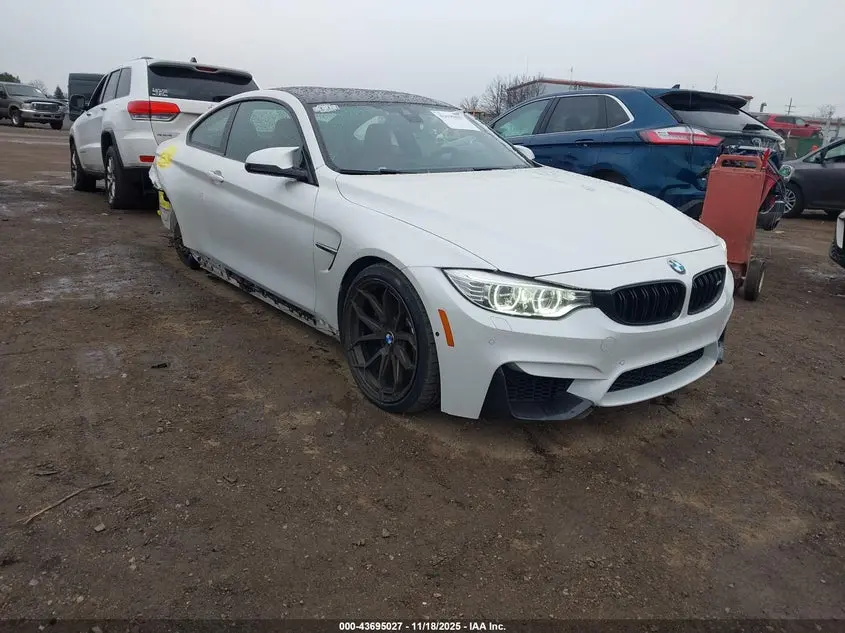 BMW M4 2015