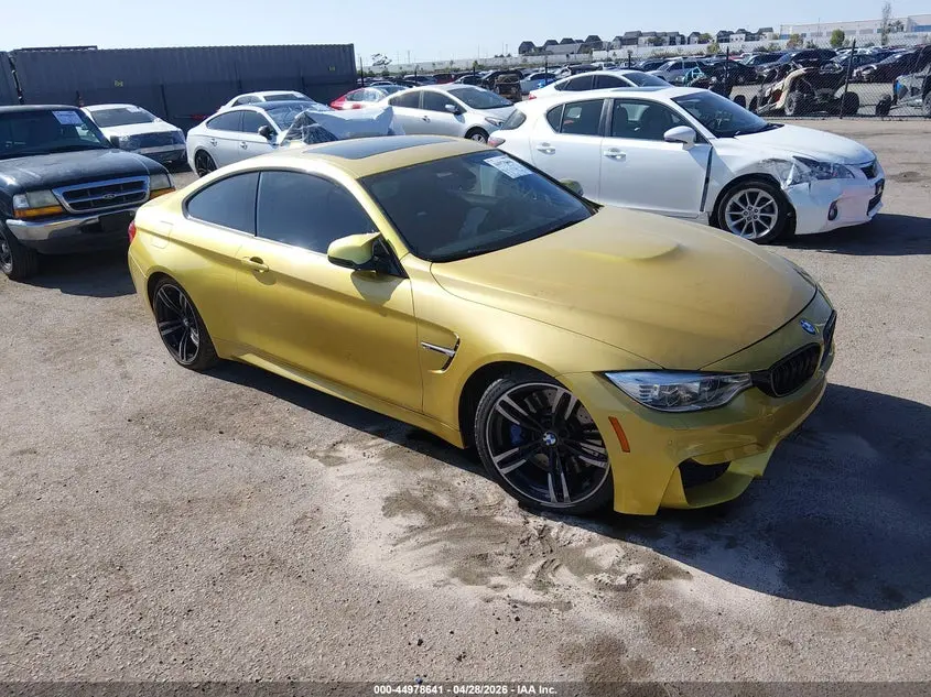 BMW M4 2015
