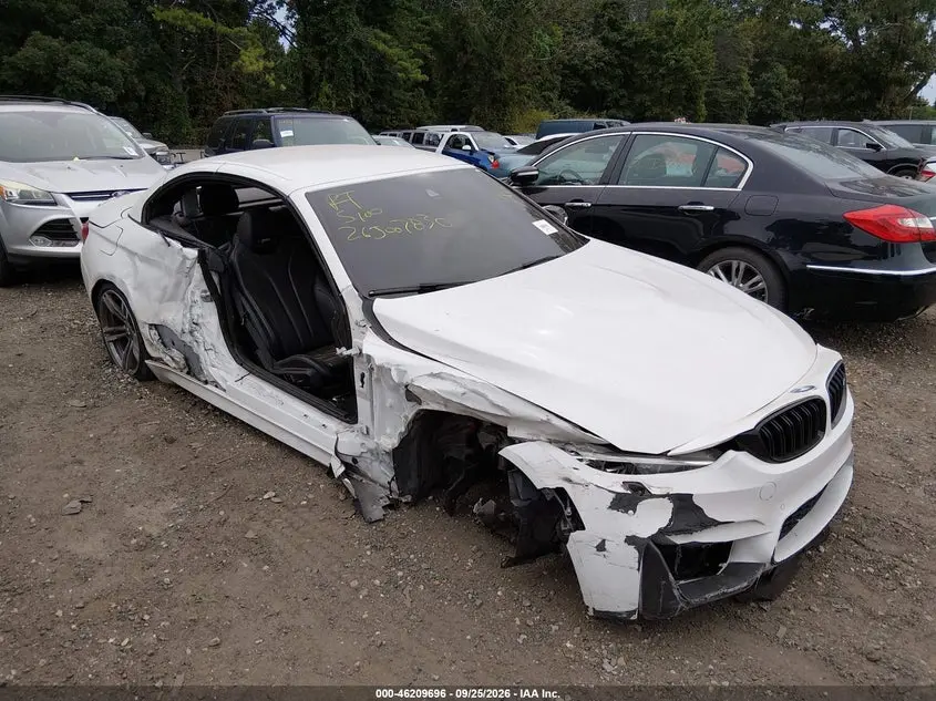 BMW M4 2015