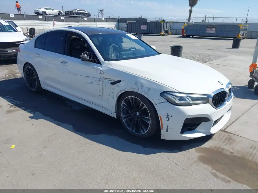 BMW M5 2021