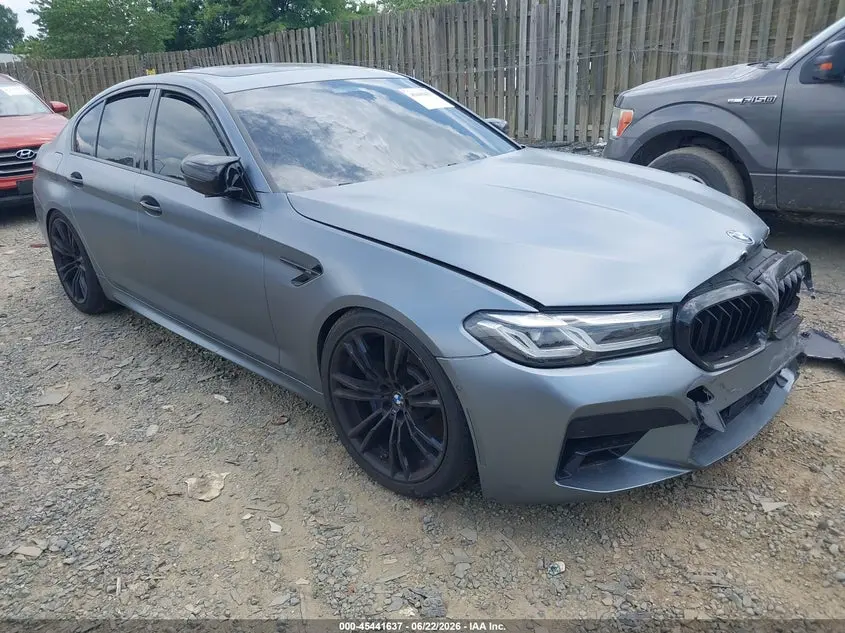 BMW M5 2021