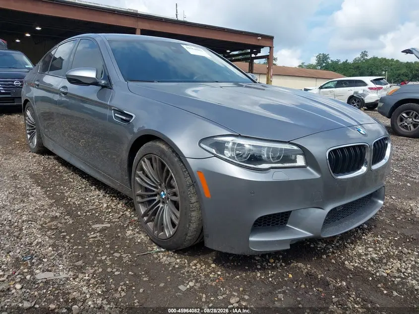 BMW M5 2016