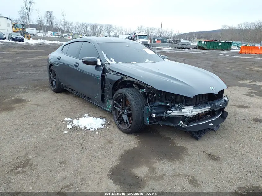 BMW M8 Gran Coupe 2021