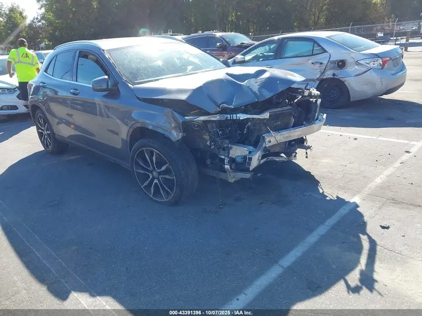 Mercedes-Benz Gla 250 4Matic 2015