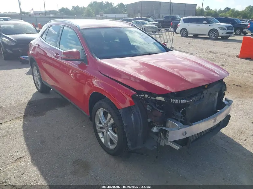 Mercedes-Benz Gla 250 4Matic 2015