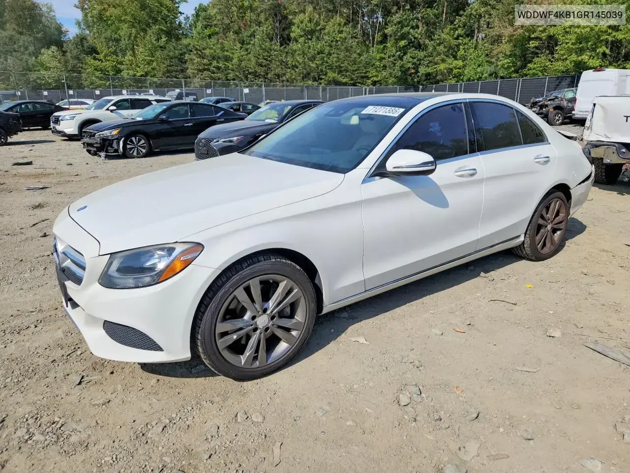 Mercedes-Benz C300 4Mati 2016