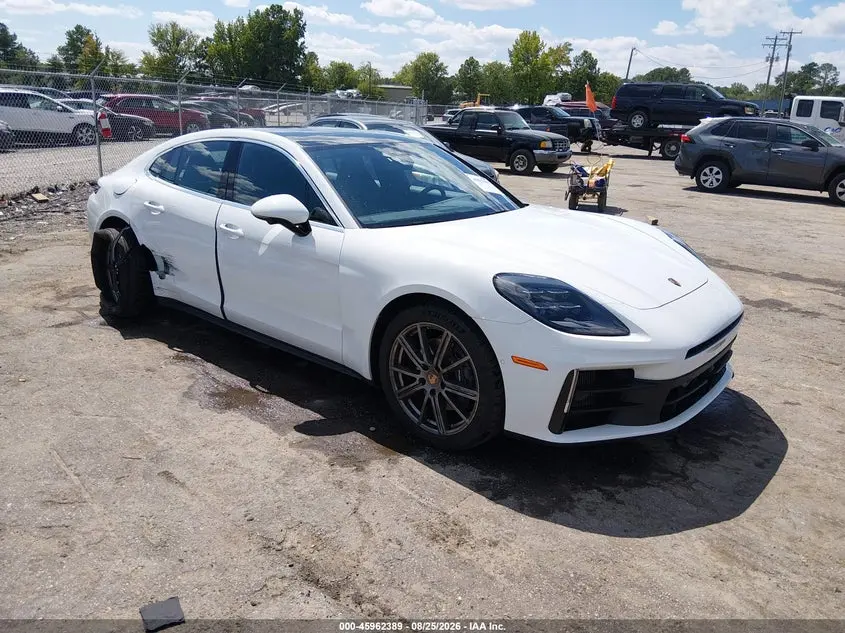 Porsche Panamera 4 2025