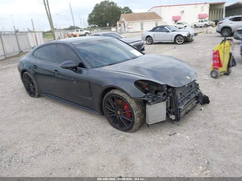 Porsche Panamera 4S 2018