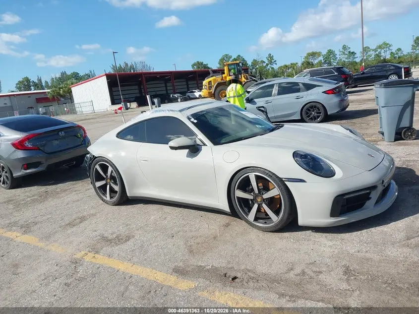 Porsche 911 Carrera 4S/Carrera S 2020