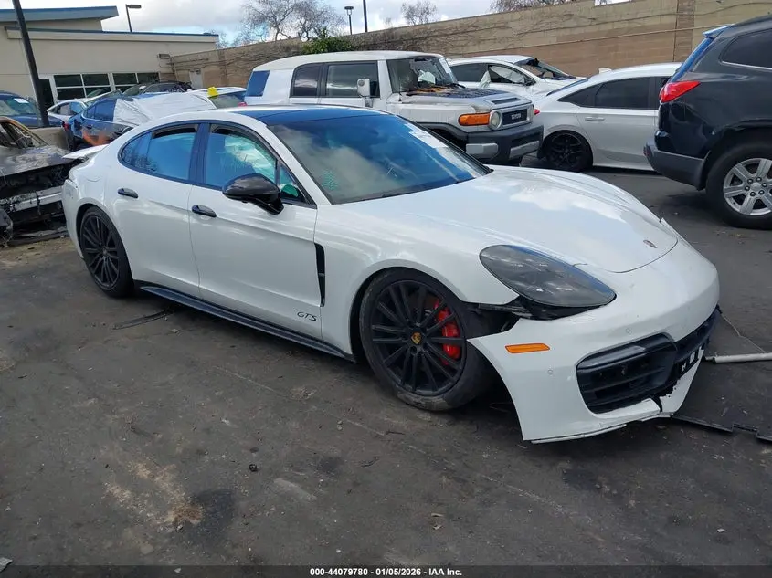 Porsche Panamera Gts 2019