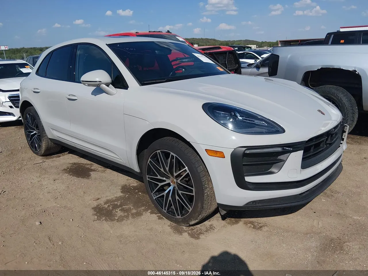 Porsche Macan T 2024