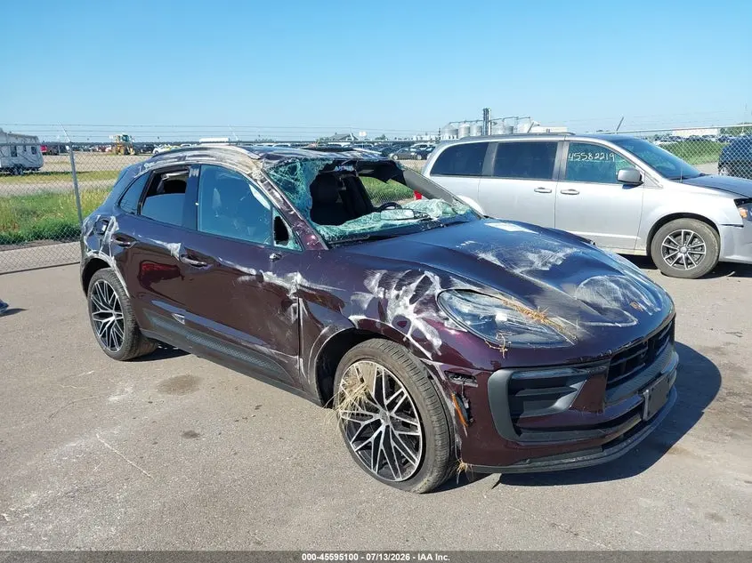 Porsche Macan T 2024