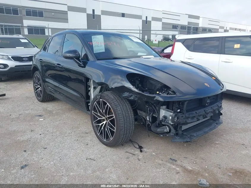 Porsche Macan T 2024