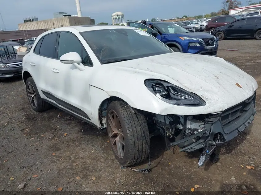 Porsche Macan T 2024
