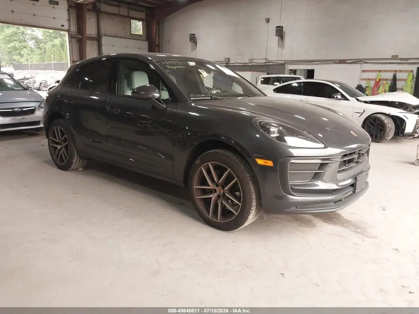 Porsche Macan T 2025