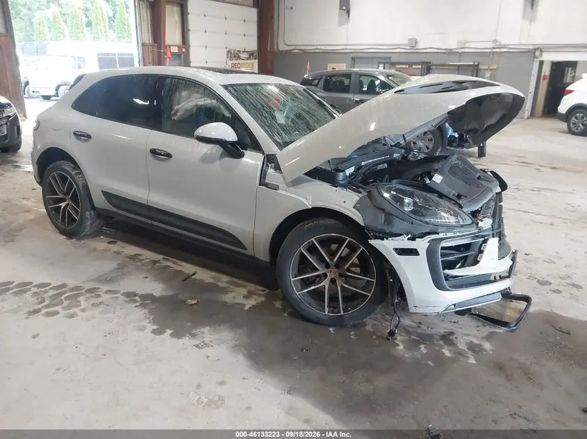 Porsche Macan T 2024