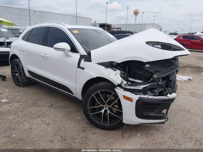 Porsche Macan T 2024