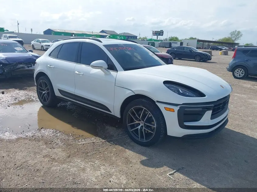 Porsche Macan T 2023