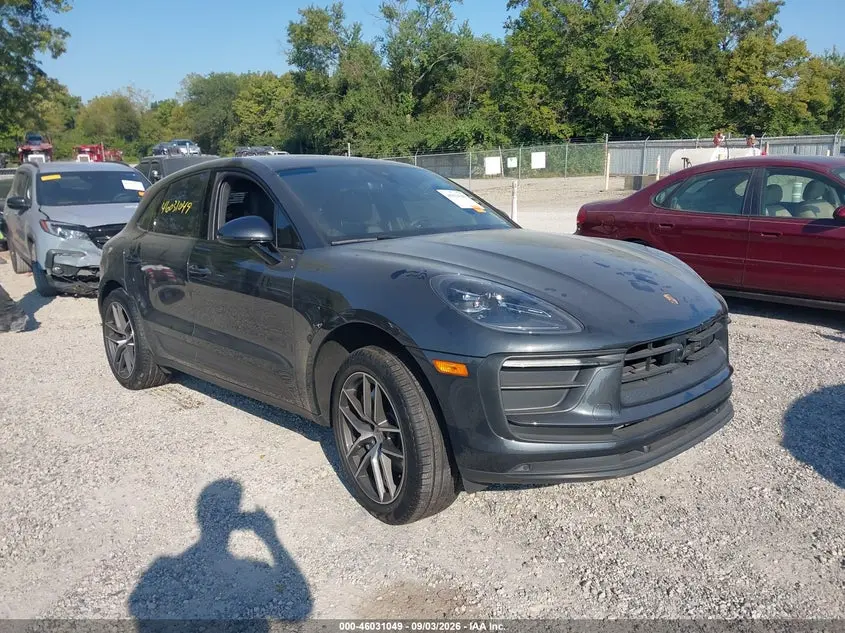 Porsche Macan T 2024