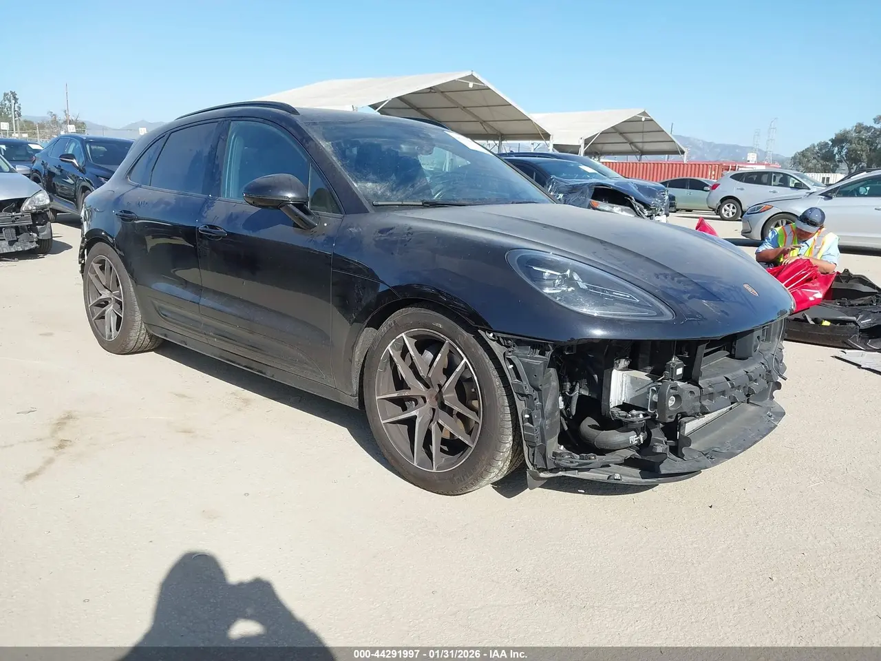 Porsche Macan T 2024