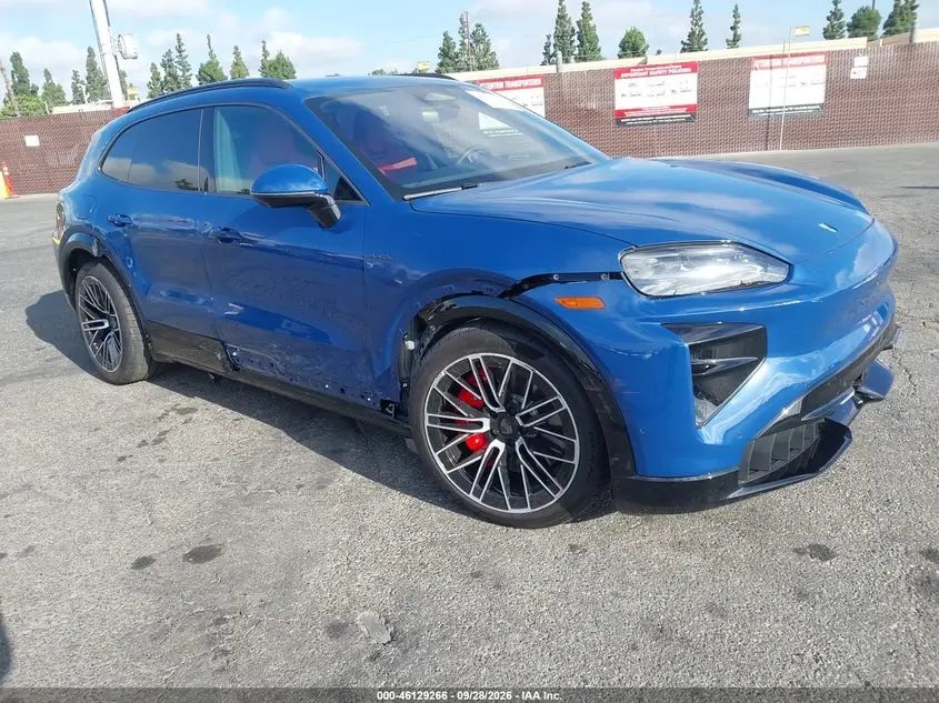Porsche Cayenne Electric Turbo 2026
