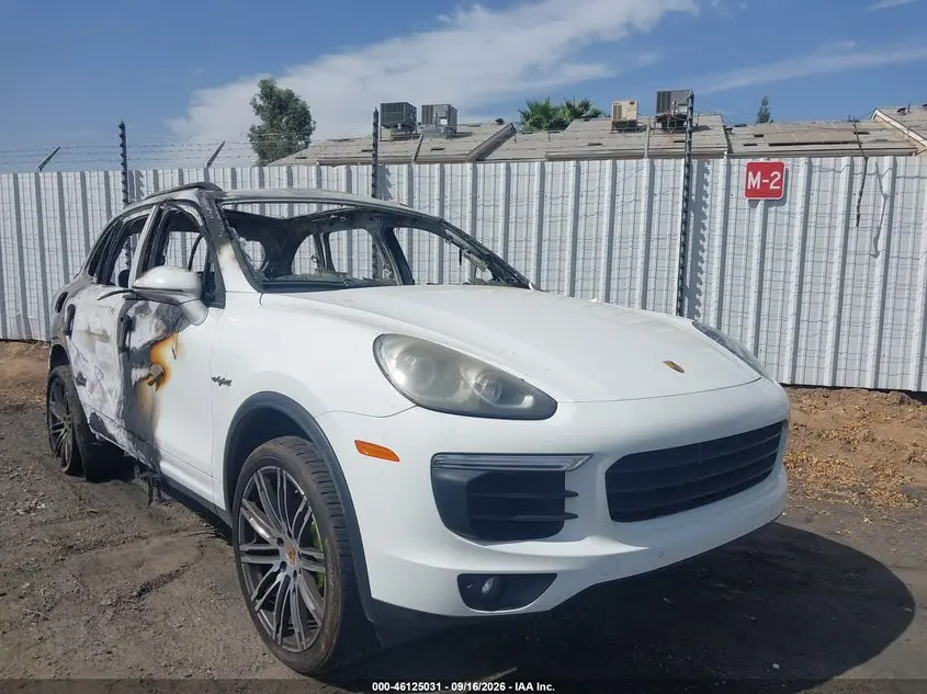 Porsche Cayenne E-Hybrid S 2016