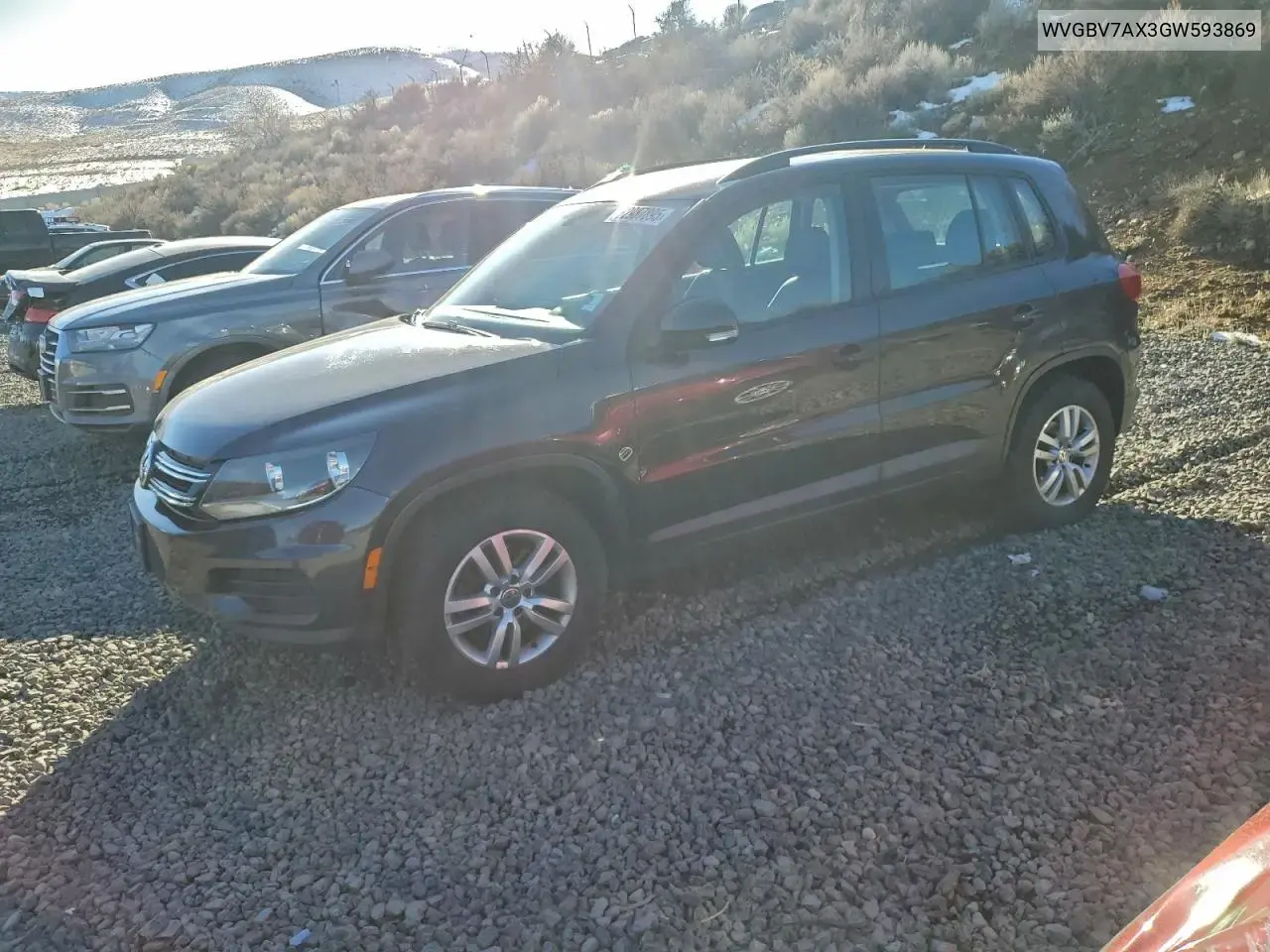 Volkswagen Tiguan S 2016