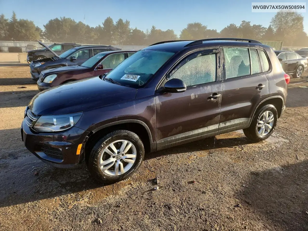 Volkswagen Tiguan S 2016
