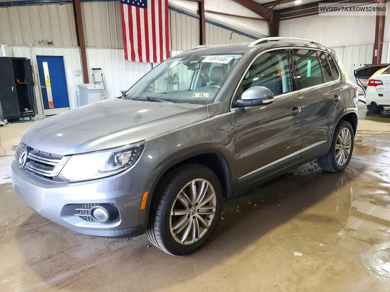 Volkswagen Tiguan S 2016