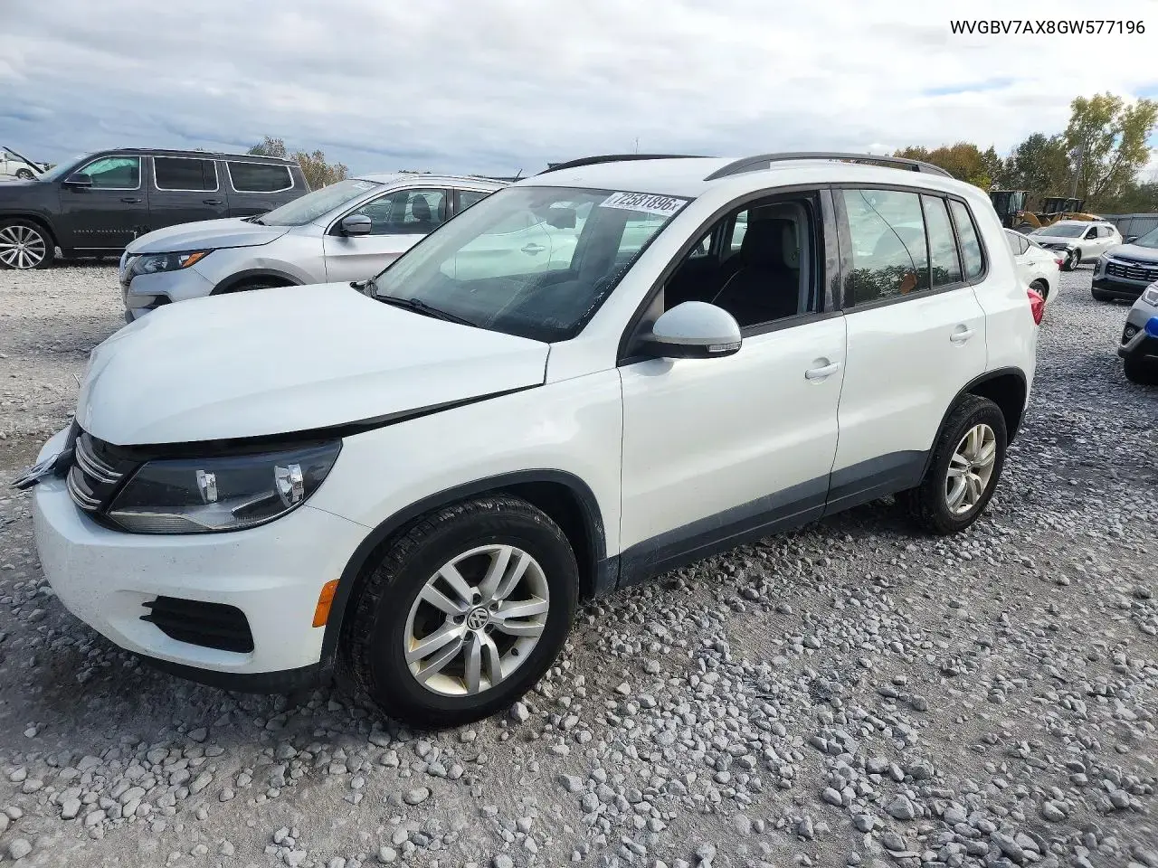 Volkswagen Tiguan S 2016