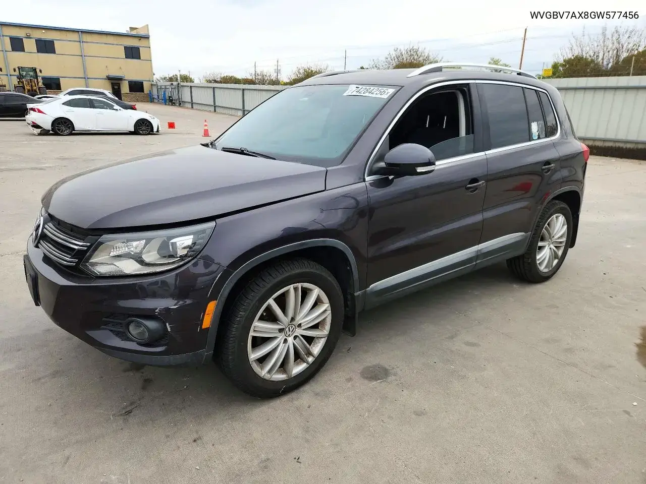 Volkswagen Tiguan S 2016