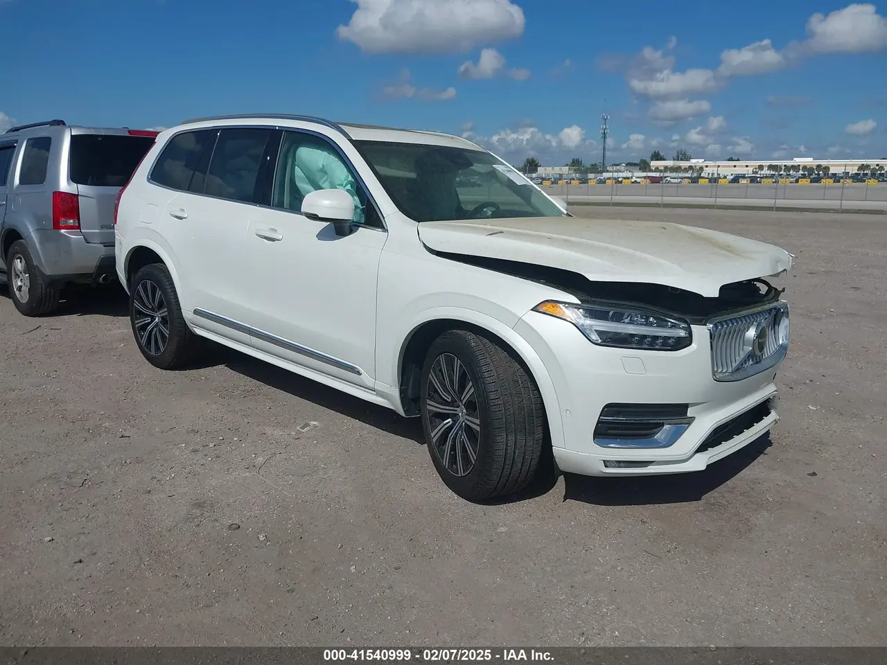 Volvo Xc90 B6 Plus 7-Seater 2025