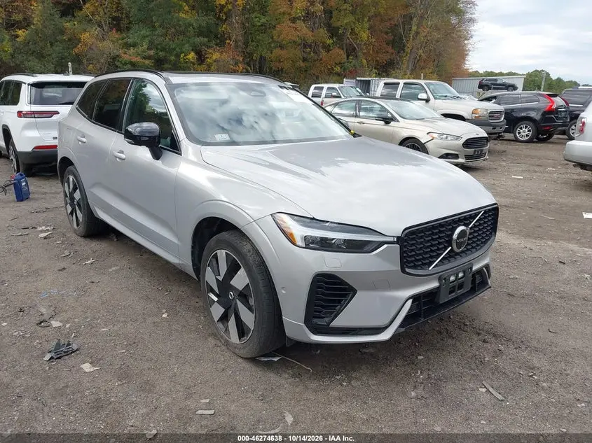 Volvo Xc60 Recharge Plug-In Hybrid T8 Plus Dark Theme 2024