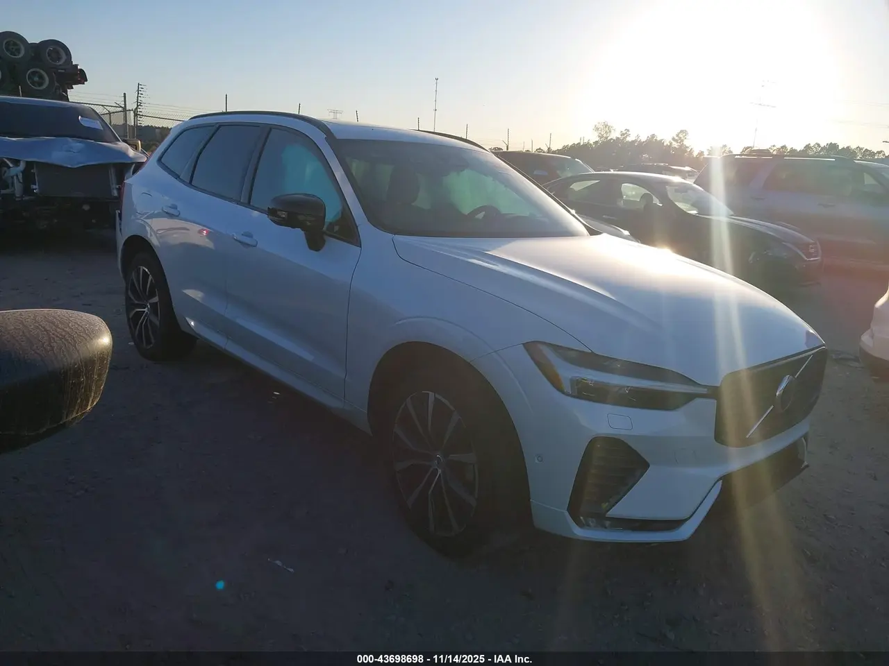 Volvo Xc60 B5 Ultimate Dark Theme 2024