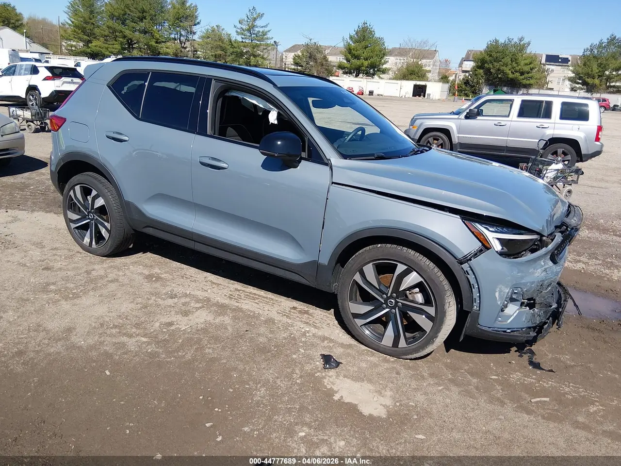 Volvo Xc40 B5 Plus Dark Theme 2023