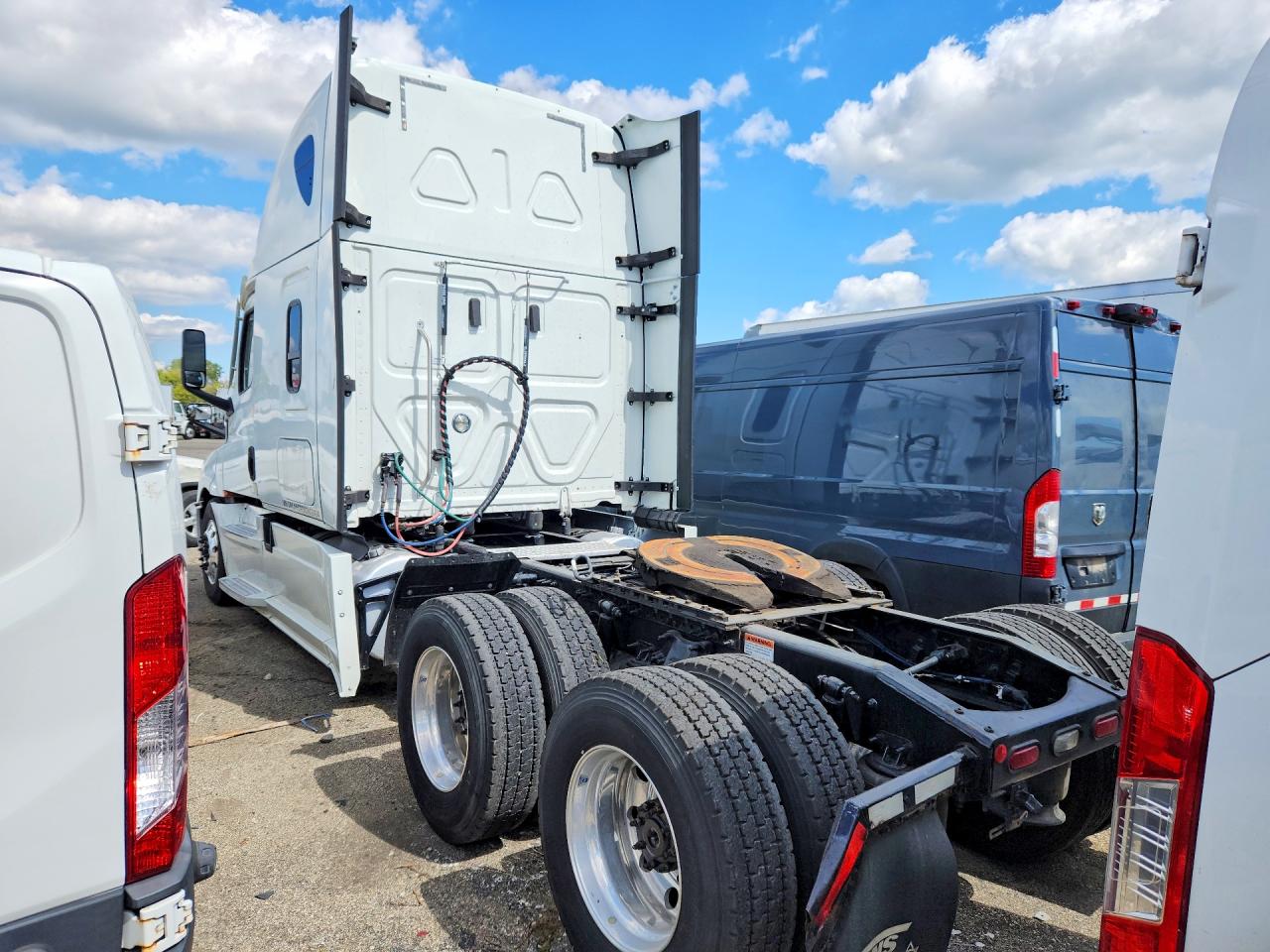 Freightliner Cascadia 126 Semi Truck 2022