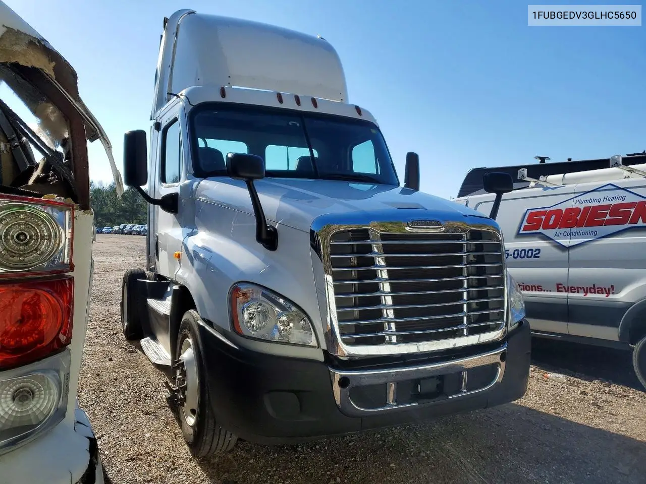 Freightliner Cascadia 125 Semi Truck 2016