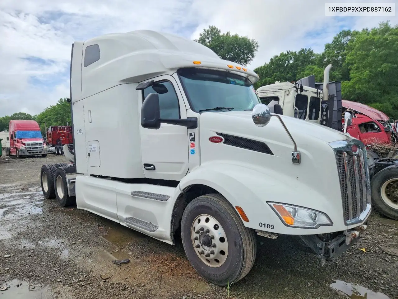 Peterbilt 579 Semi Truck 2023