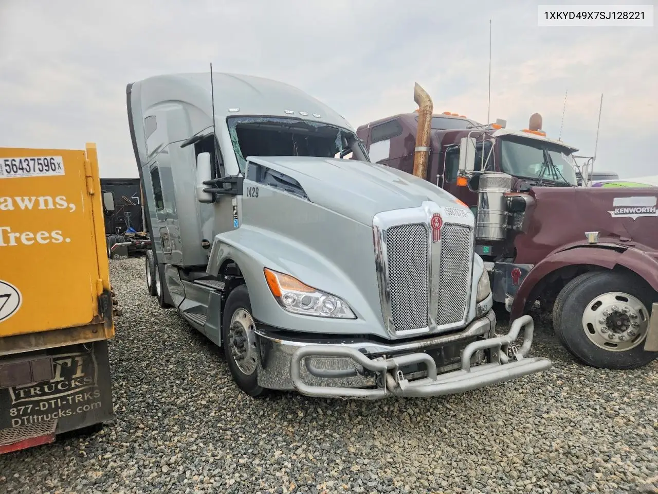 Kenworth T680 Semi Truck 2025
