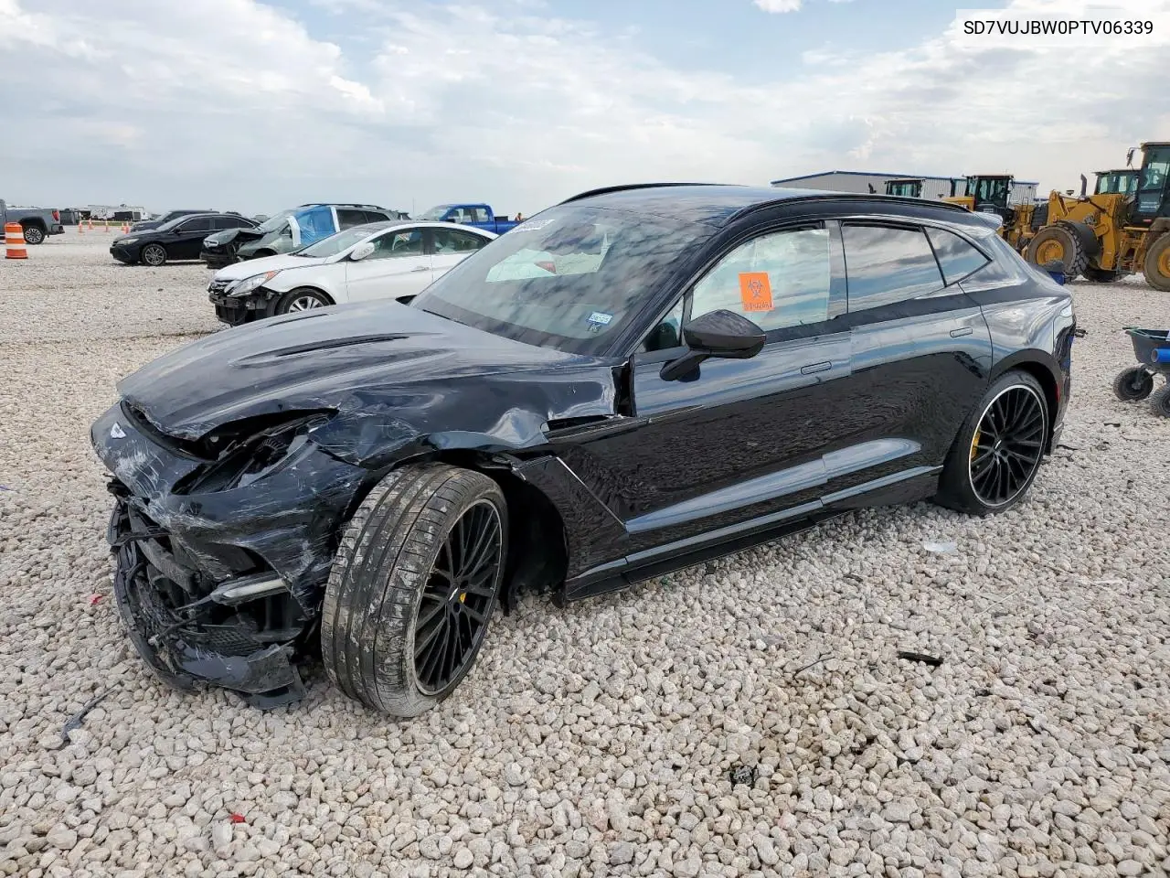 Aston Martin Dbx 707 2023