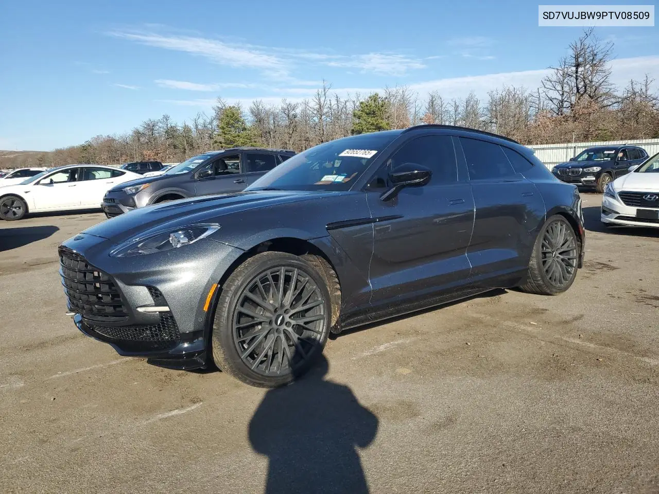 Aston Martin Dbx 707 2023