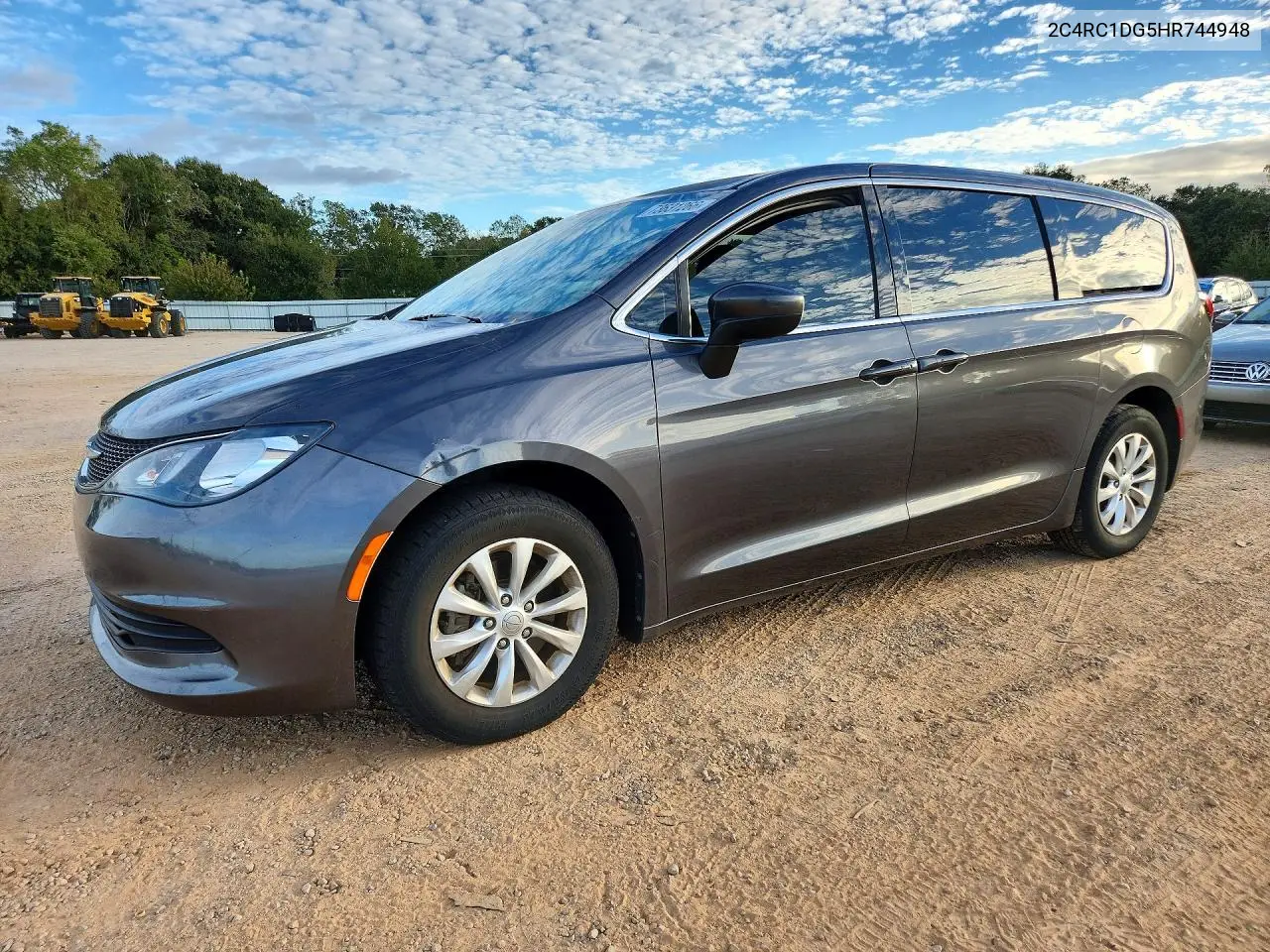 Chrysler Pacifica Touring 2017