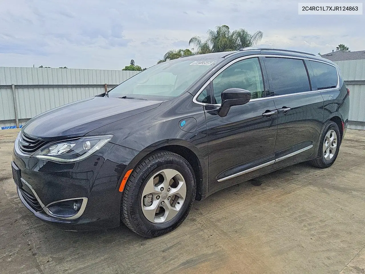 Chrysler Pacifica Hybrid Touring L 2018